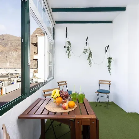 Home2book Stunning Harbour&cliff View Gigantes Διαμέρισμα *